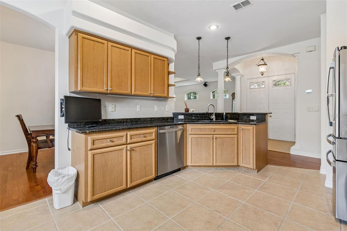 12442 FOREST HIGHLANDS DRIVE — photo 18 of 64