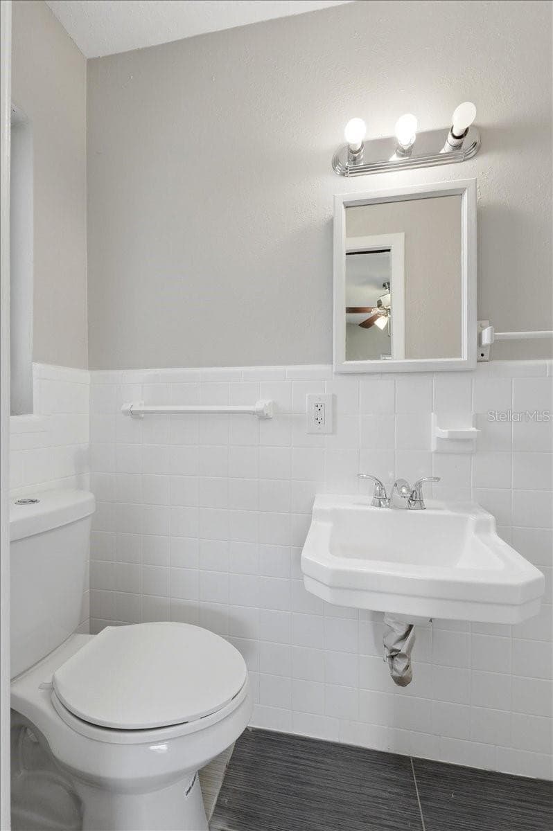 813 ELLERBE WAY — photo 33 of 47