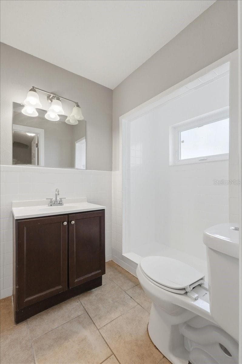 813 ELLERBE WAY — photo 40 of 47