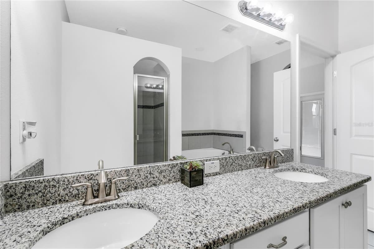 12514 BALLENTRAE FOREST DRIVE — photo 21 of 37