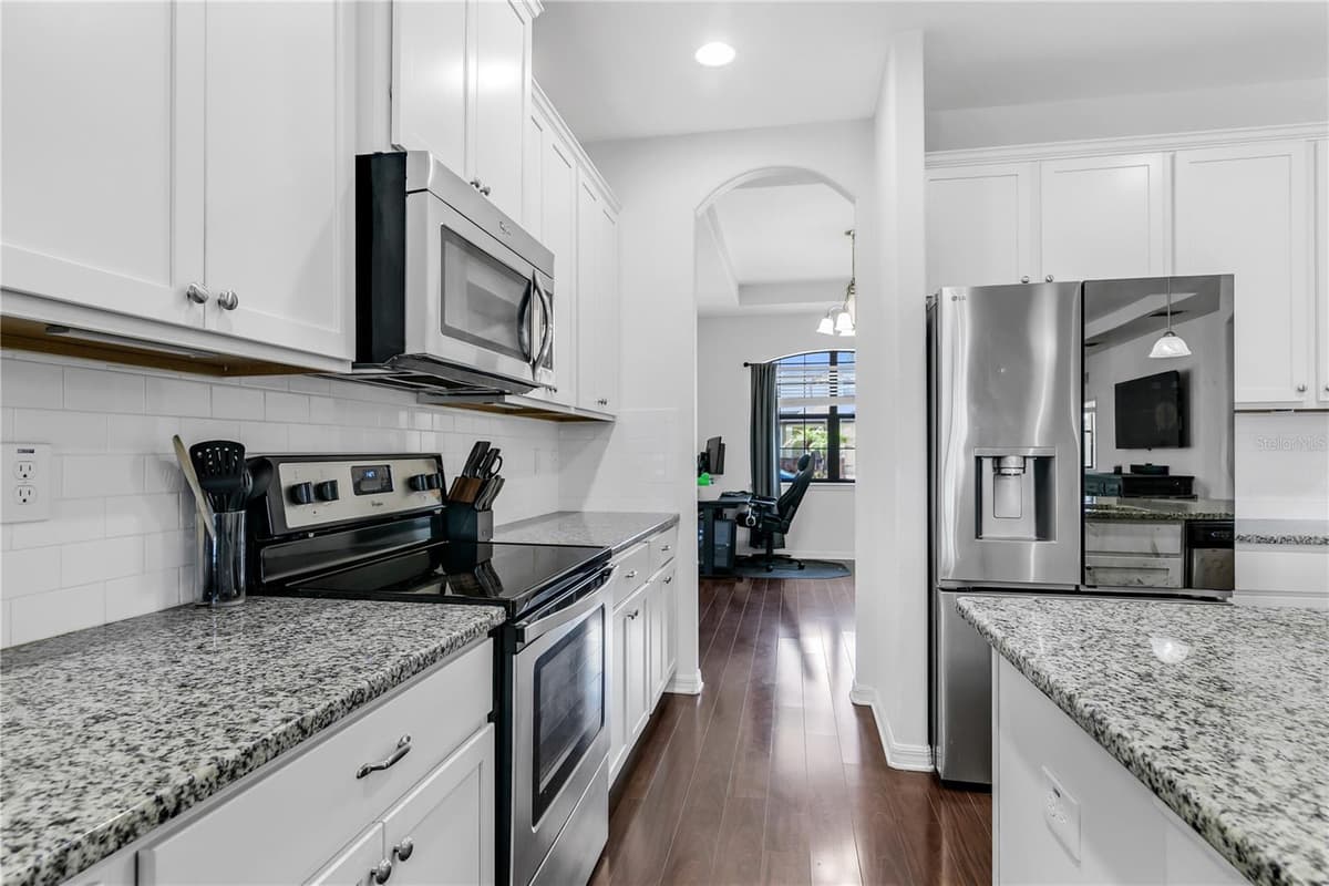 12514 BALLENTRAE FOREST DRIVE — photo 10 of 37