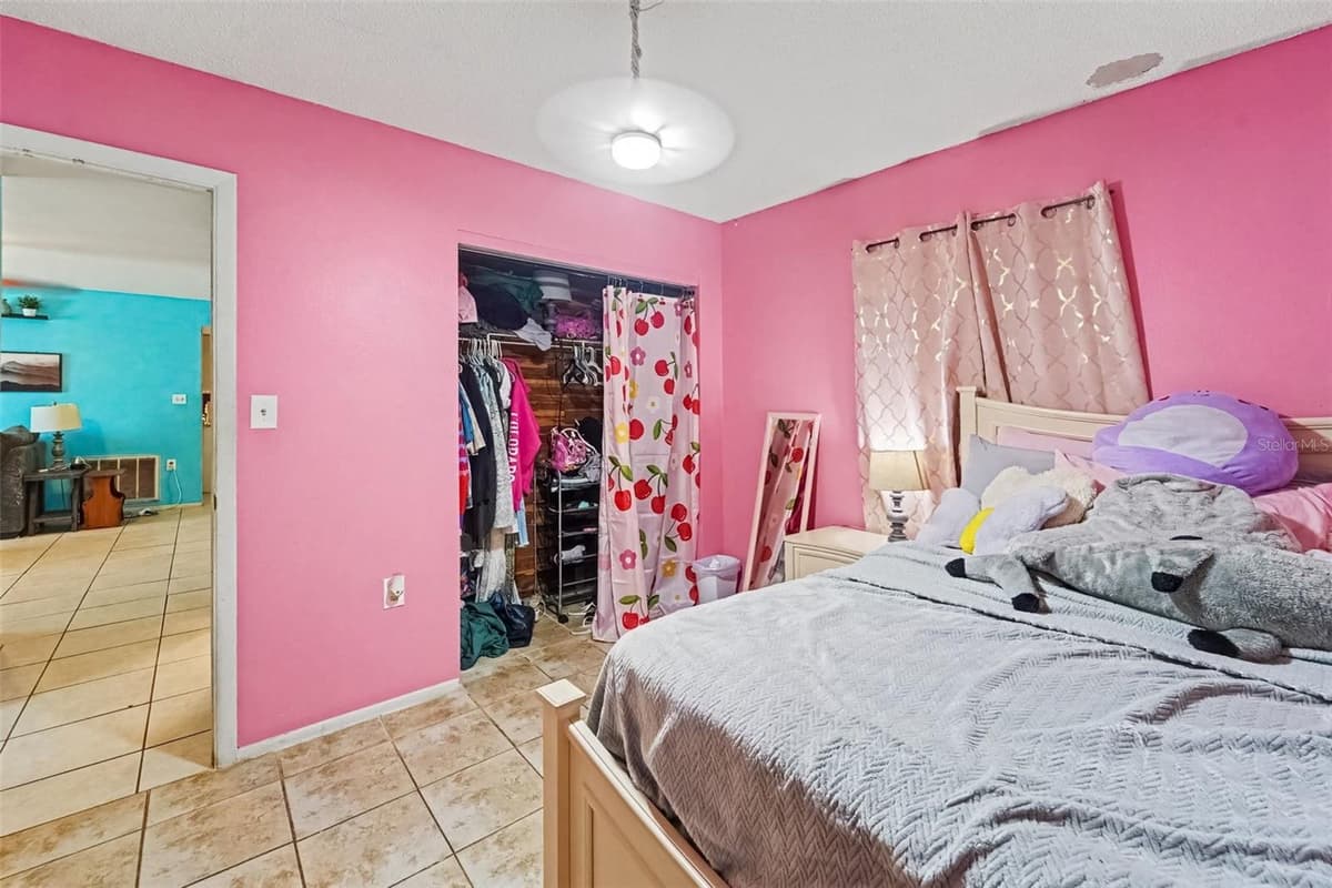 8143 HIXTON DRIVE — photo 16 of 22