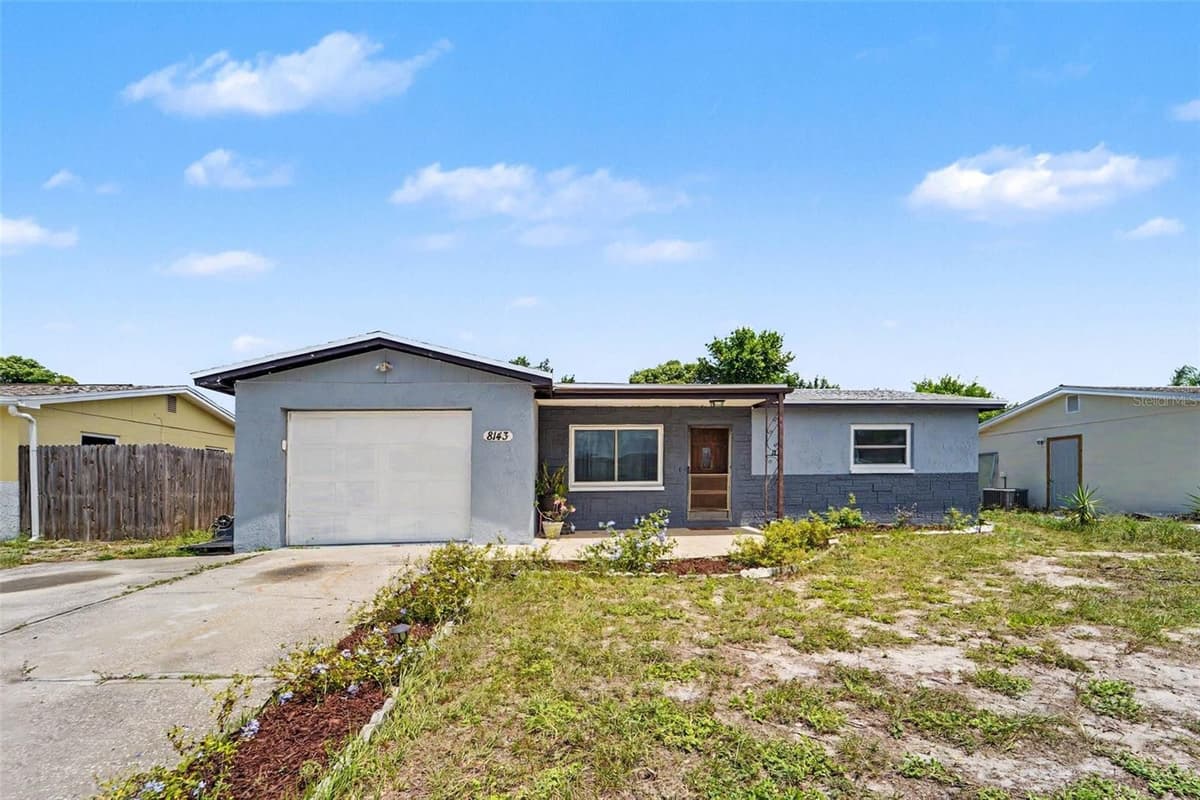 8143 HIXTON DRIVE — photo 1 of 22