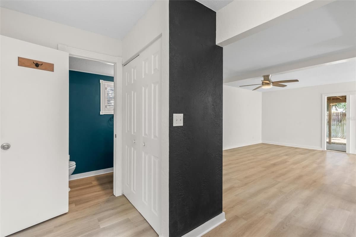 108 NORTHBROOK LANE — photo 3 of 49