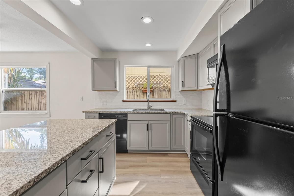 108 NORTHBROOK LANE — photo 13 of 49
