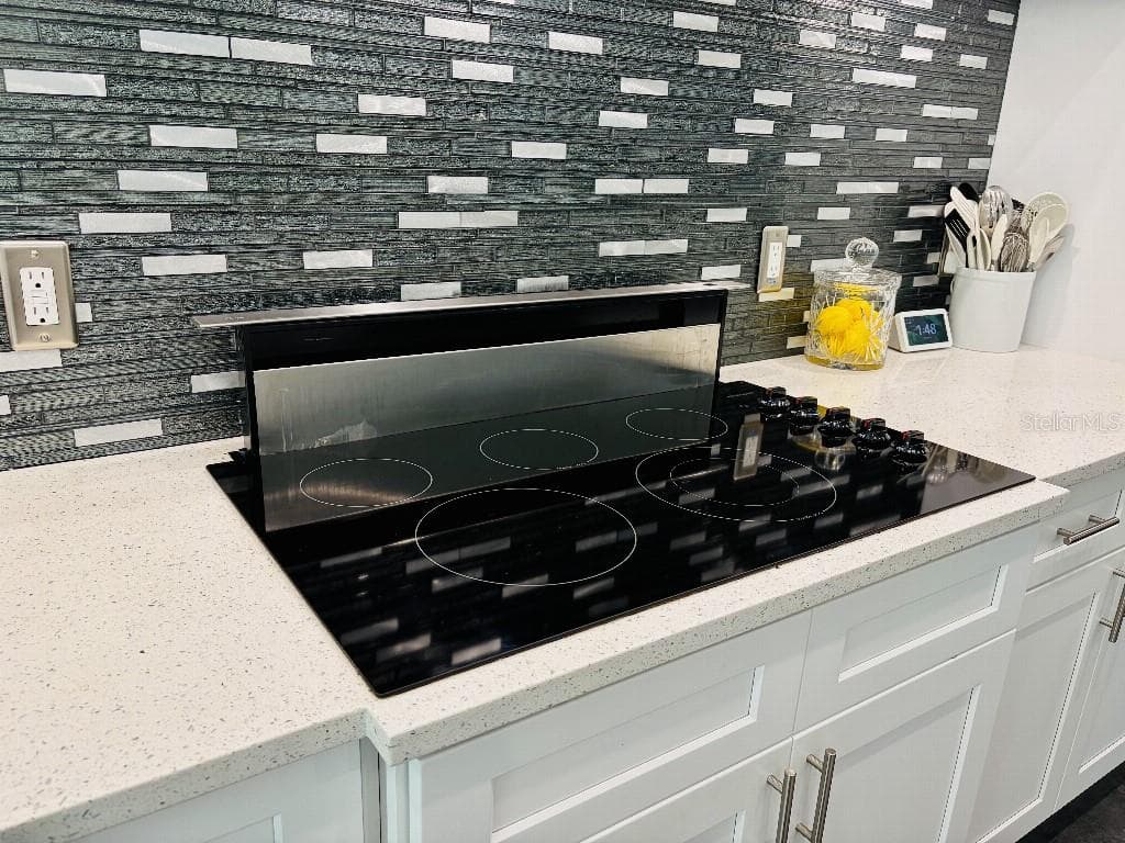 3390 WOODBERRY COURT — photo 21 of 45