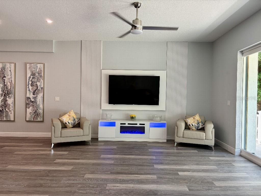 3390 WOODBERRY COURT — photo 16 of 45
