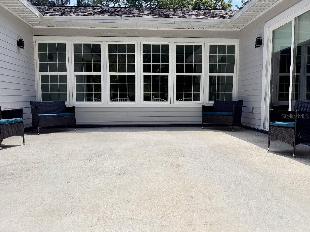 3390 WOODBERRY COURT — photo 6 of 45