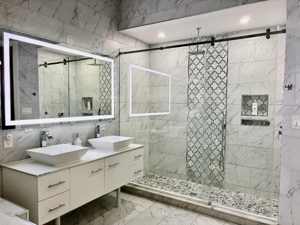 3390 WOODBERRY COURT — photo 40 of 45