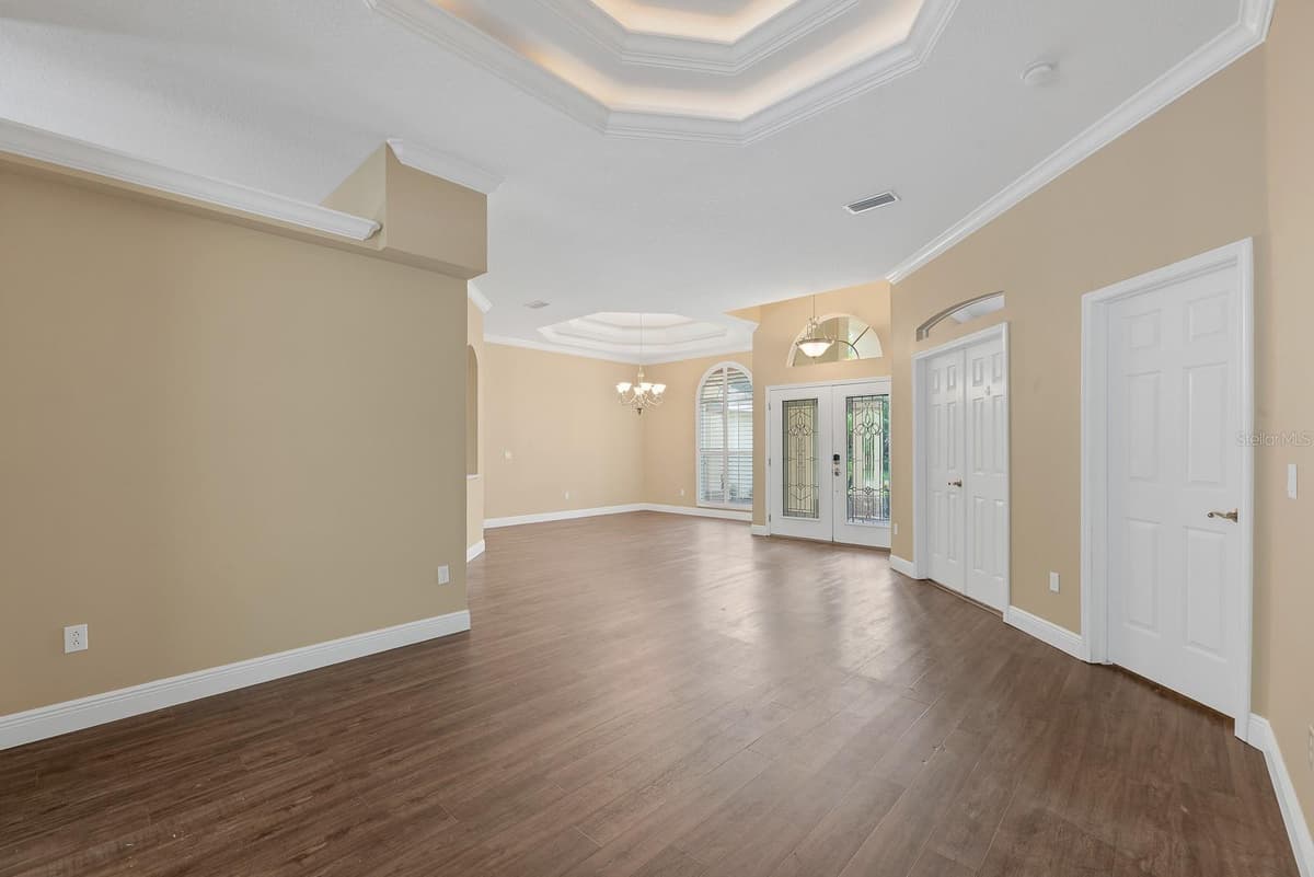5711 TANAGERSIDE ROAD — photo 8 of 72