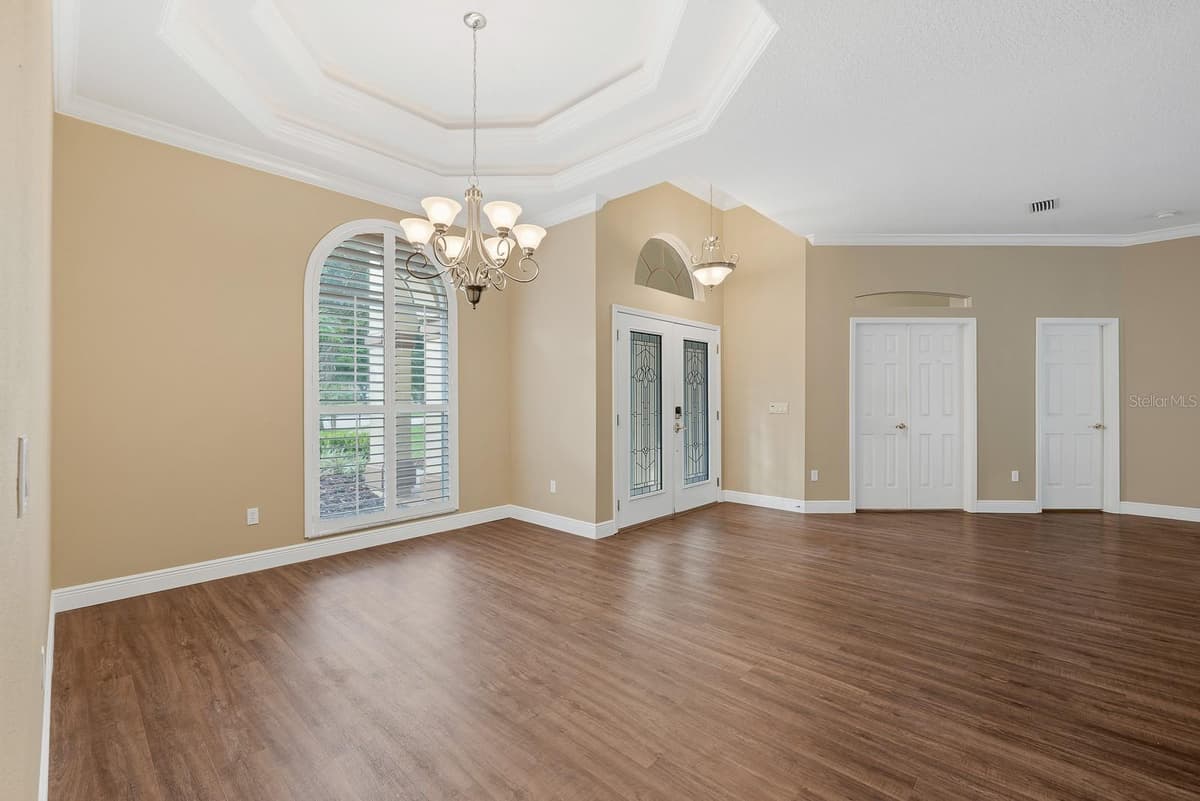 5711 TANAGERSIDE ROAD — photo 7 of 72