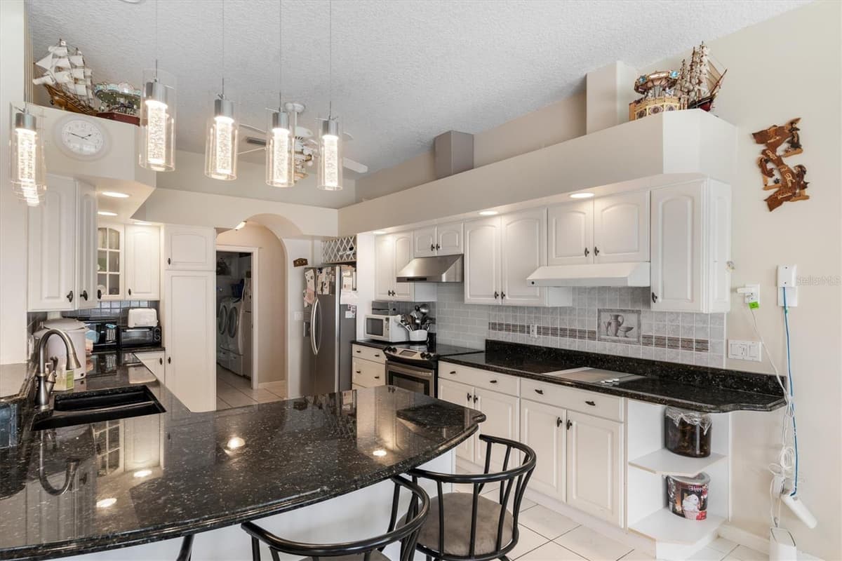 12 CLOVERDALE COURT — photo 44 of 61