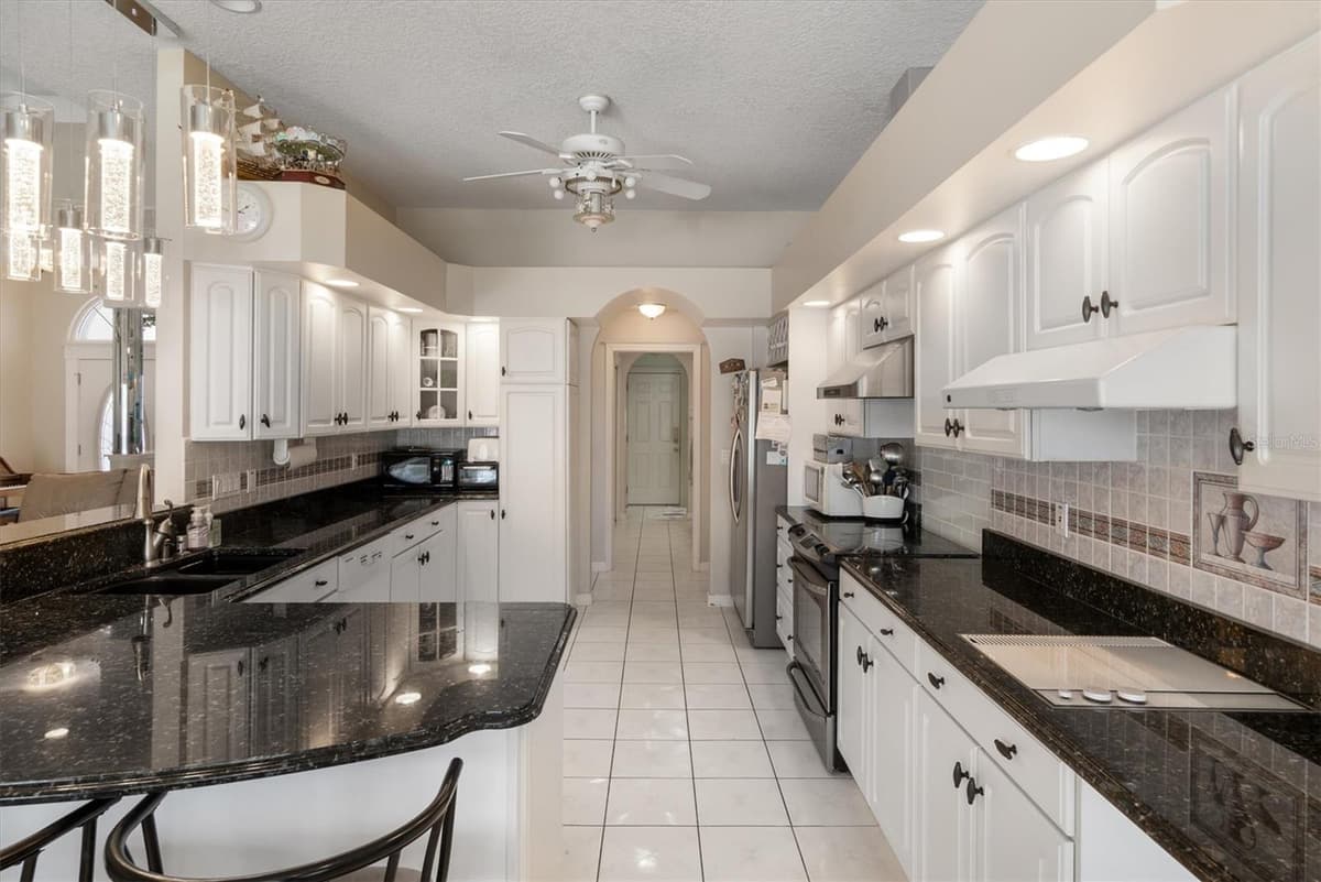 12 CLOVERDALE COURT — photo 46 of 61