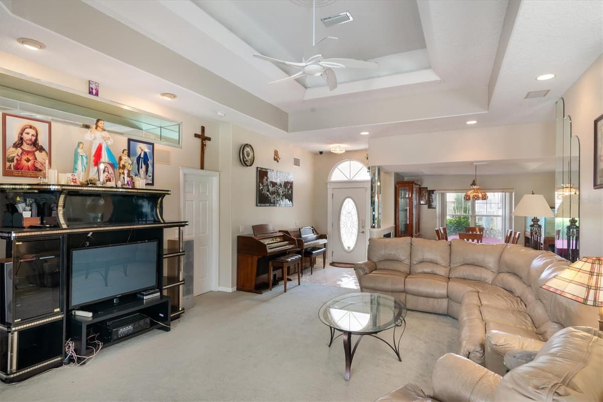 12 CLOVERDALE COURT — photo 40 of 61
