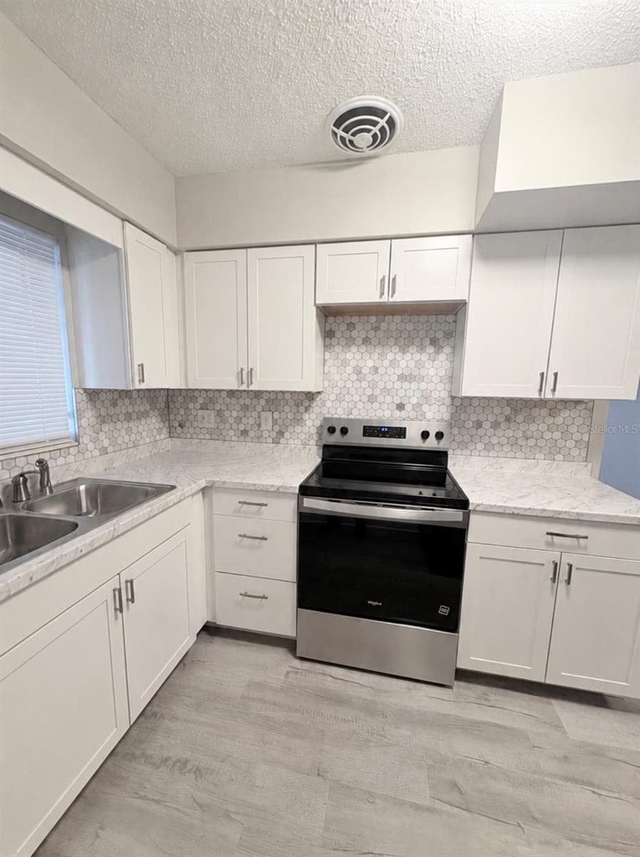 434 AVENUE D — photo 4 of 27