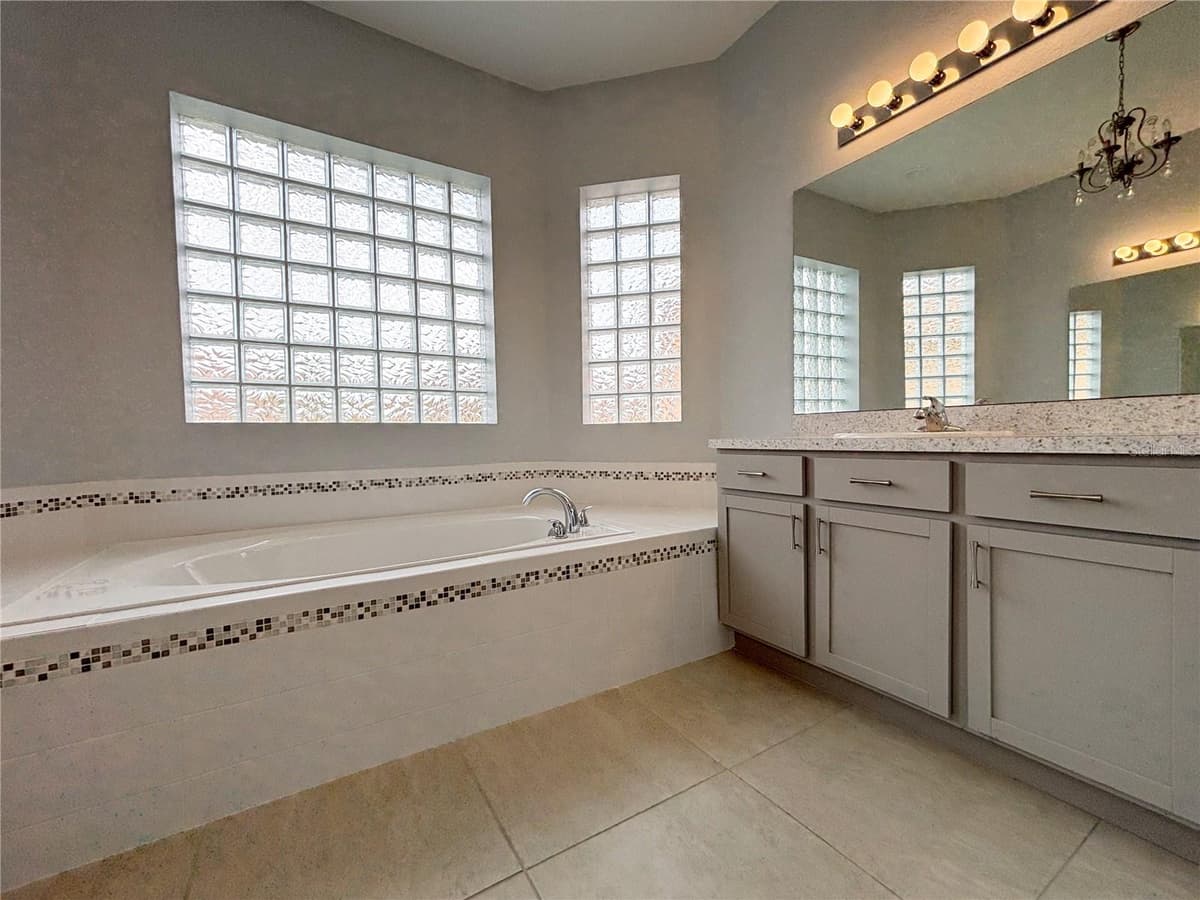1124 SAWGRASS DRIVE — photo 34 of 71