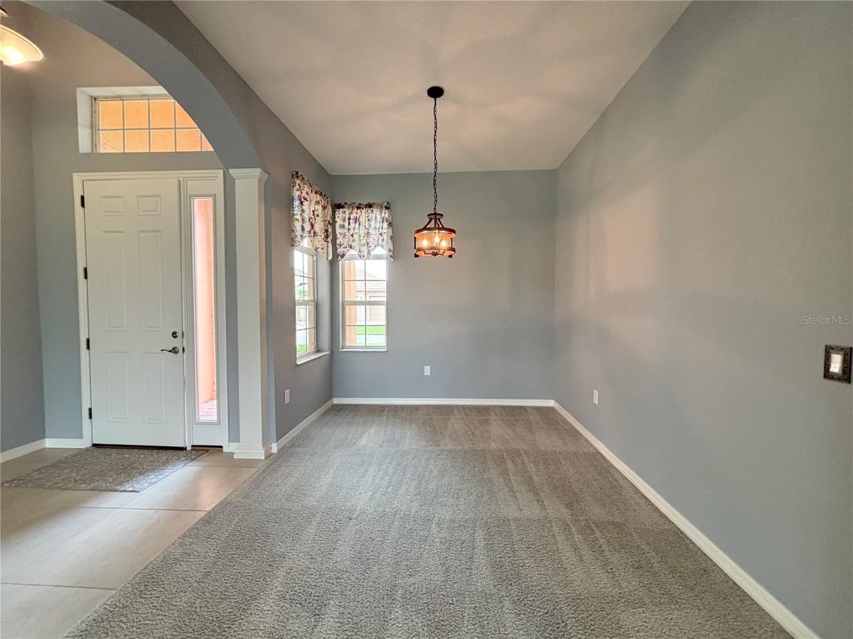 1124 SAWGRASS DRIVE — photo 5 of 71