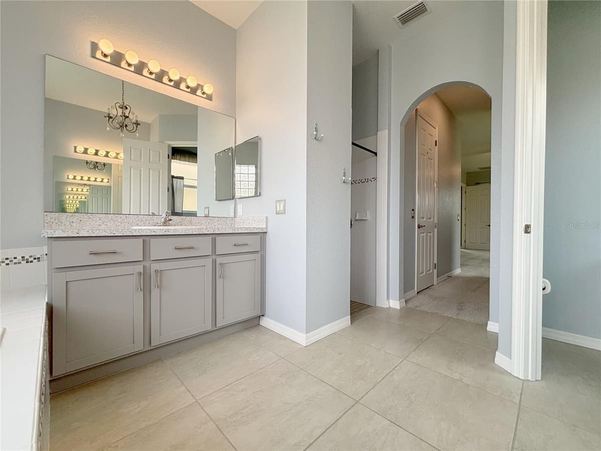 1124 SAWGRASS DRIVE — photo 32 of 71