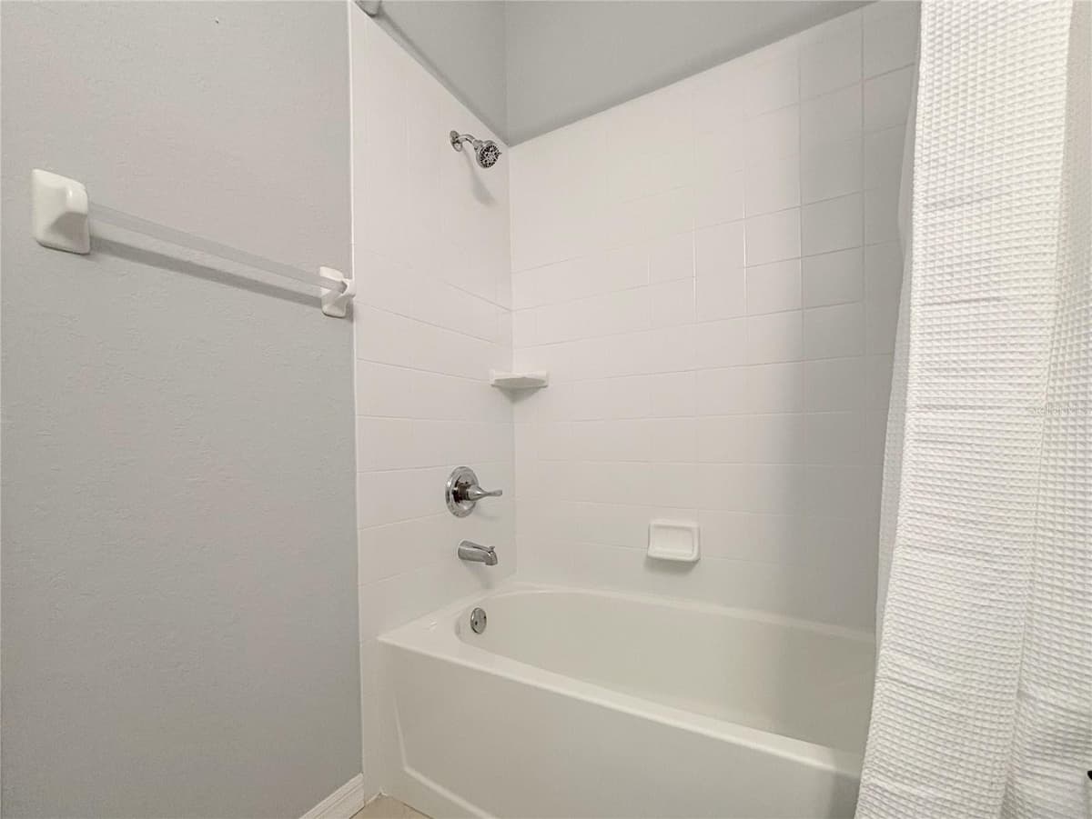 1124 SAWGRASS DRIVE — photo 24 of 71