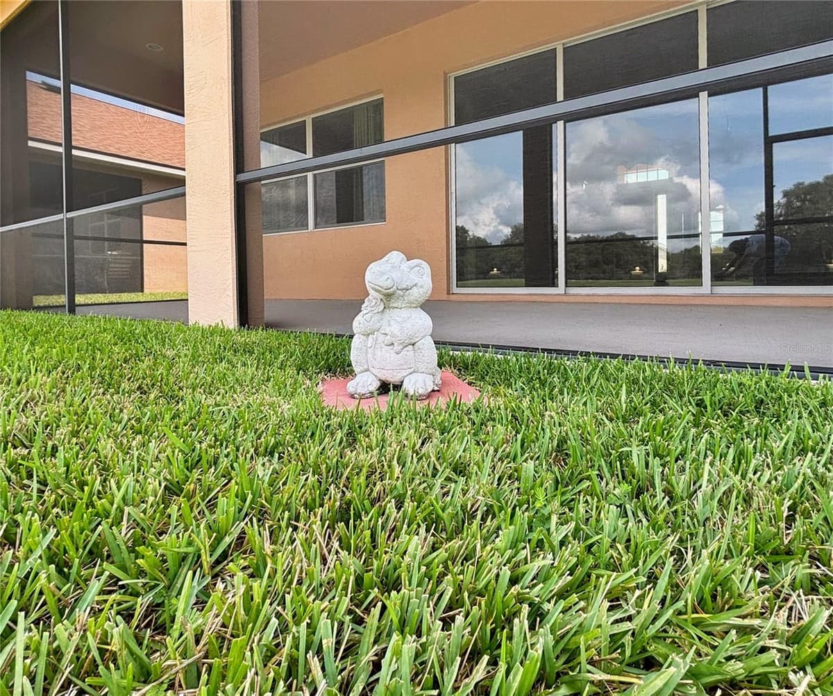 1124 SAWGRASS DRIVE — photo 36 of 71