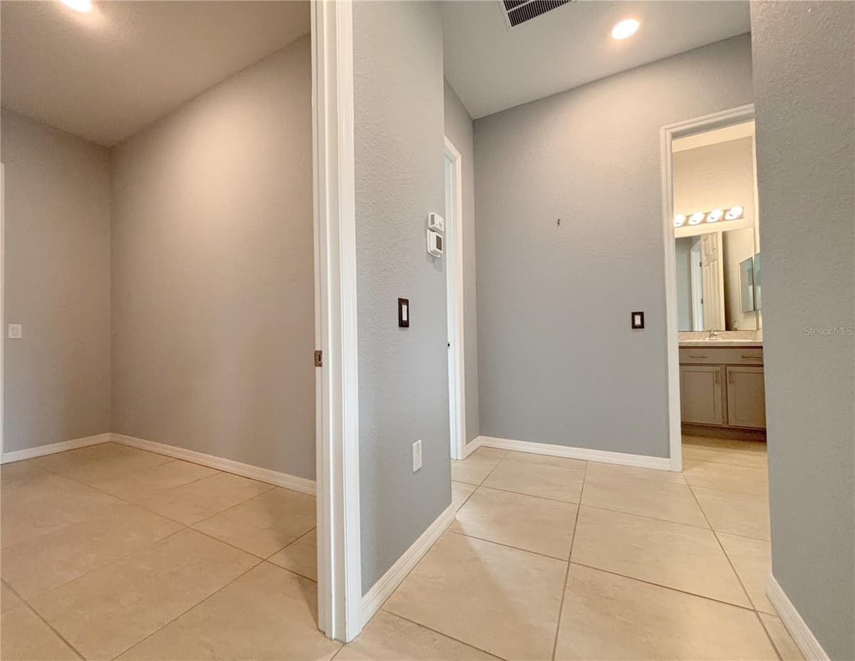 1124 SAWGRASS DRIVE — photo 17 of 71