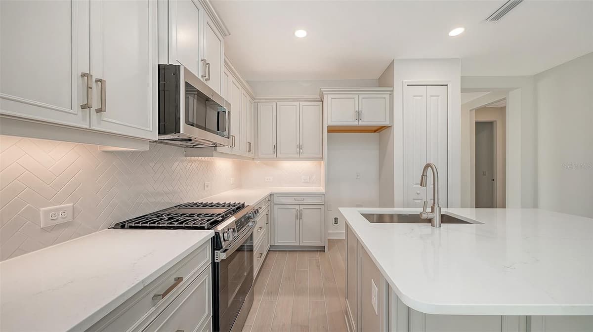 280 ALTAMURA CIRCLE — photo 9 of 40
