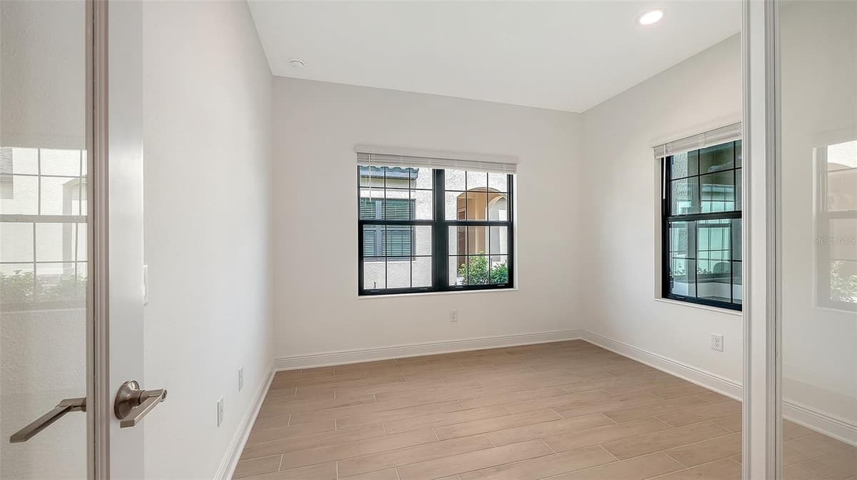 280 ALTAMURA CIRCLE — photo 27 of 40