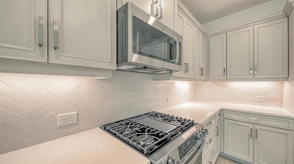 280 ALTAMURA CIRCLE — photo 10 of 40