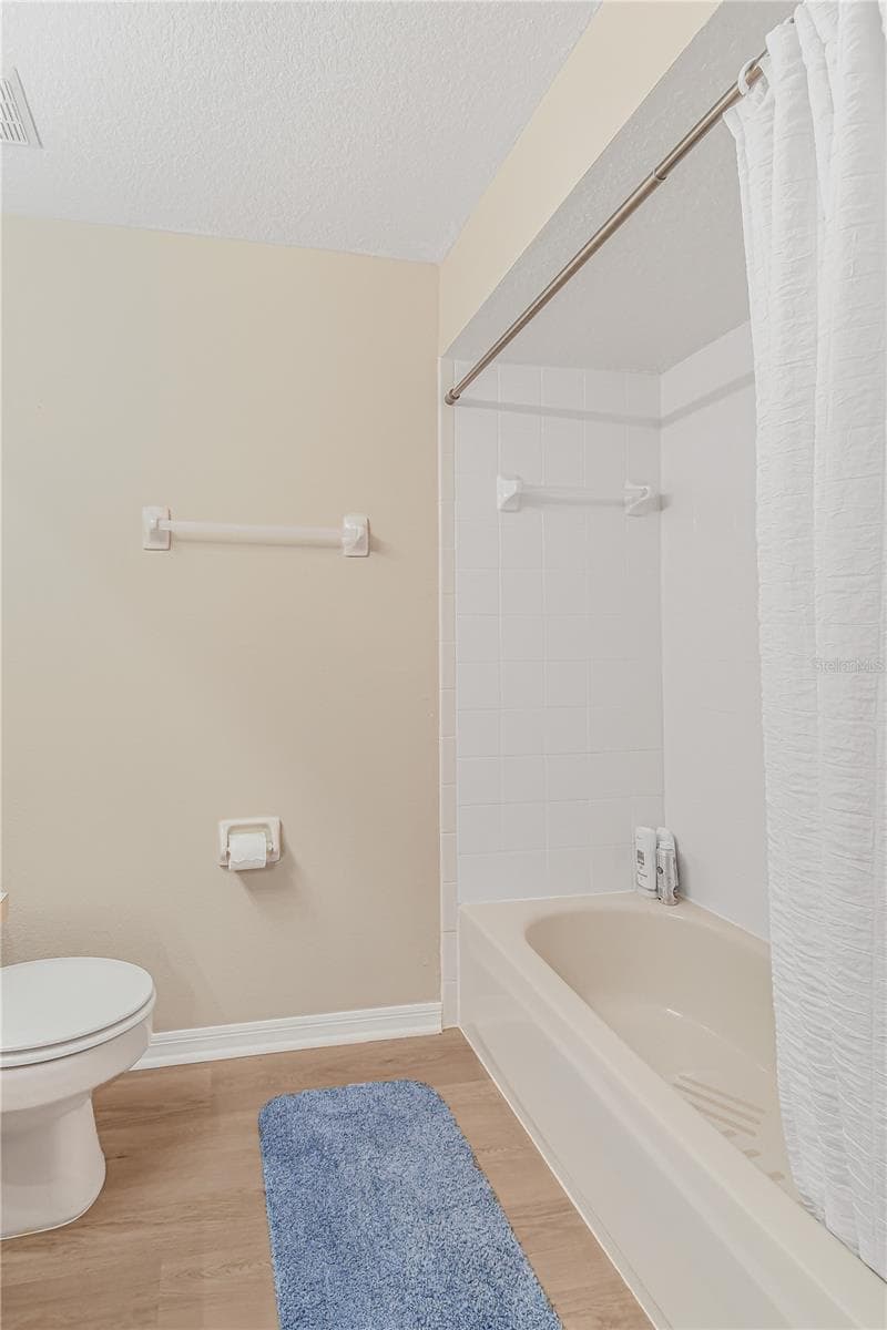 2586 PINE COVE LANE — photo 31 of 51
