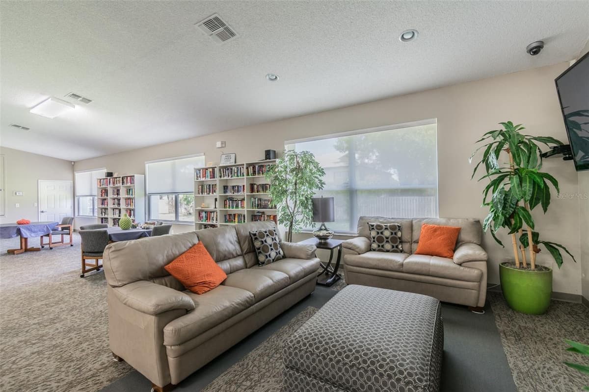 2586 PINE COVE LANE — photo 48 of 51