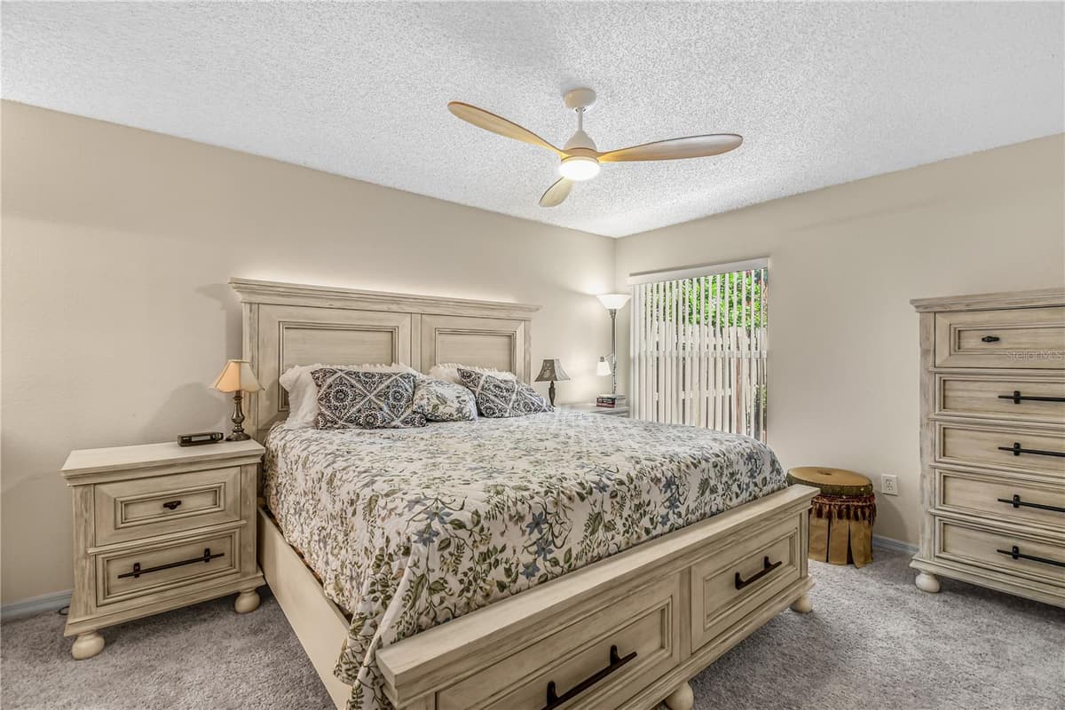 2586 PINE COVE LANE — photo 15 of 51