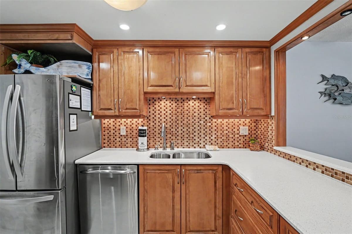 4153 ATLANTIC AVENUE — photo 8 of 29