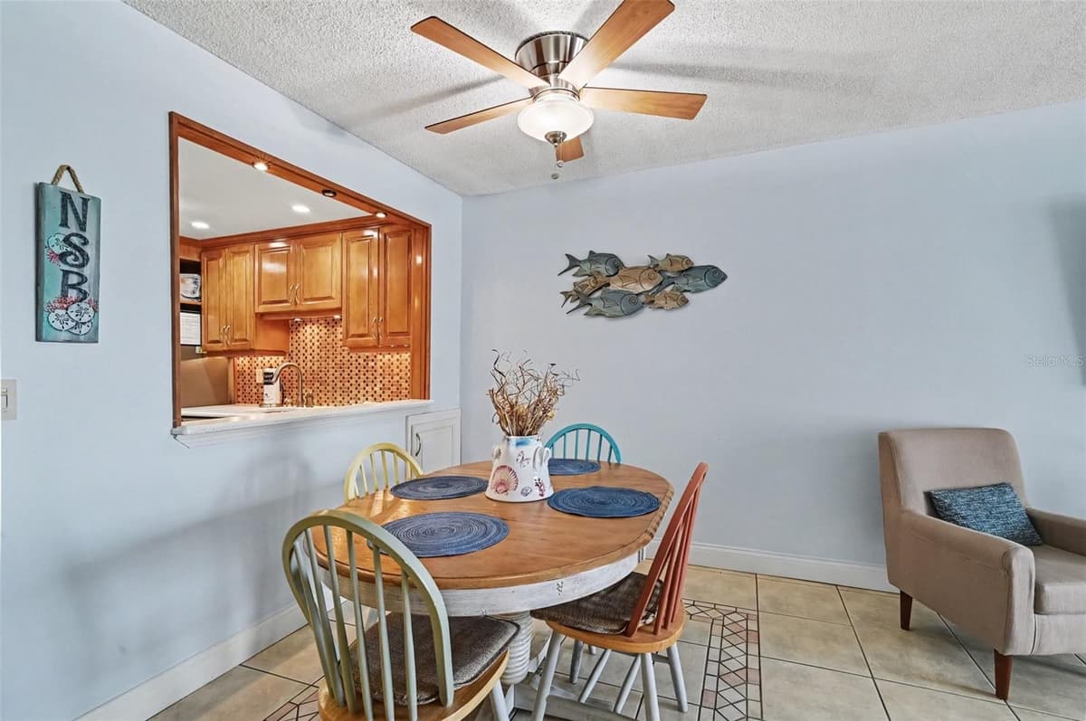 4153 ATLANTIC AVENUE — photo 7 of 29