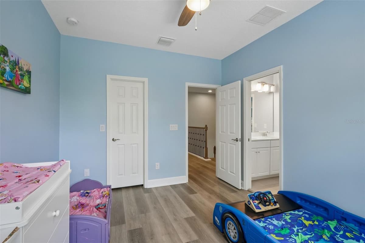 9085 SPRUCE CREEK CIRCLE — photo 34 of 69