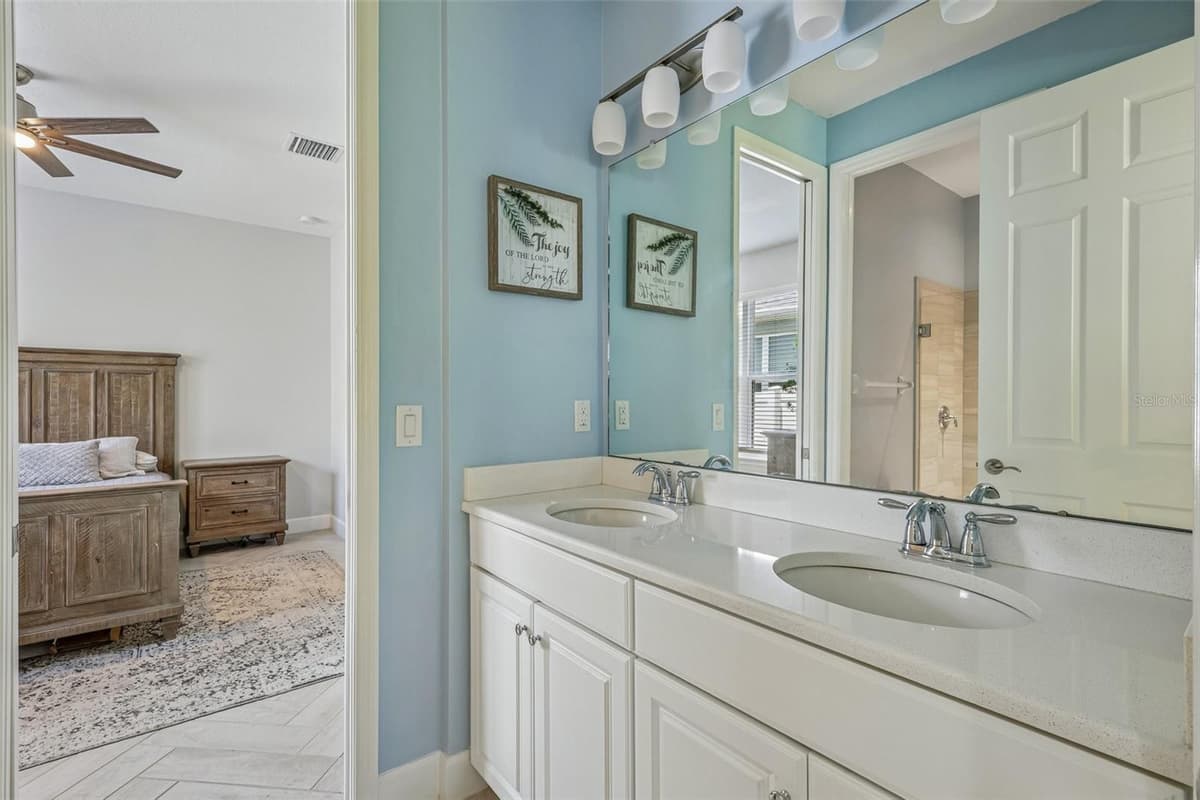 9085 SPRUCE CREEK CIRCLE — photo 18 of 69