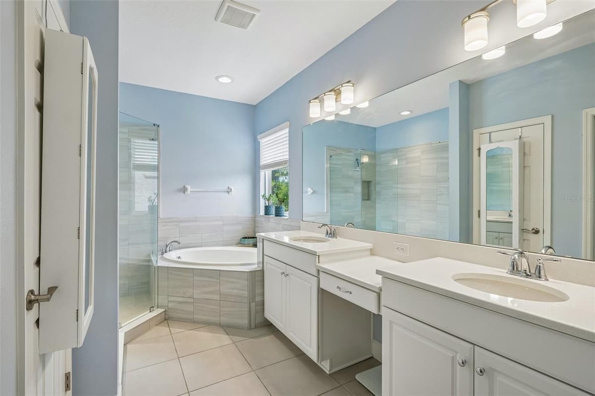 9085 SPRUCE CREEK CIRCLE — photo 38 of 69