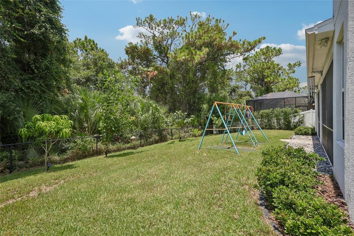 9085 SPRUCE CREEK CIRCLE — photo 48 of 69