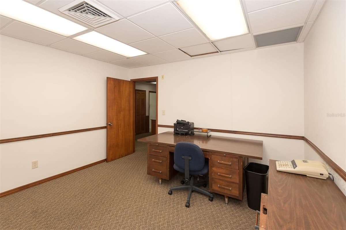 205 MAGNOLIA STREET — photo 46 of 58