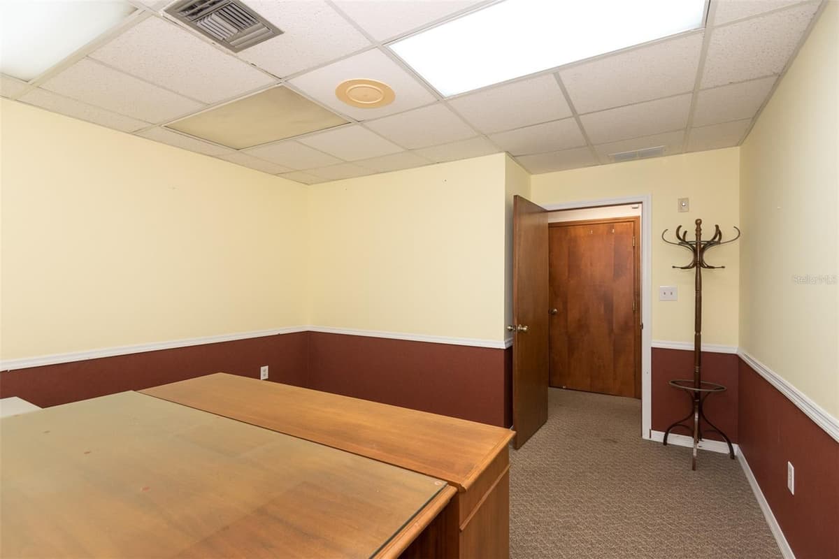 205 MAGNOLIA STREET — photo 19 of 58