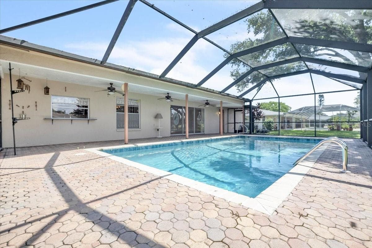 5012 PALM AIRE DRIVE — photo 31 of 50