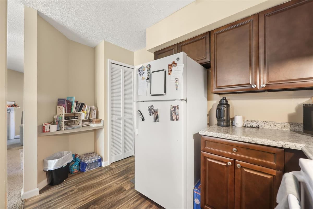 3729 LAKE ORLANDO PARKWAY — photo 5 of 18