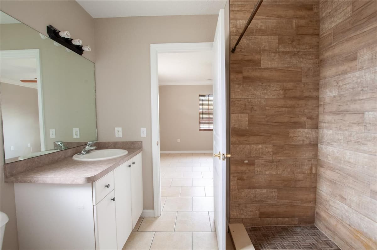 1204 GIBSON STREET — photo 10 of 26