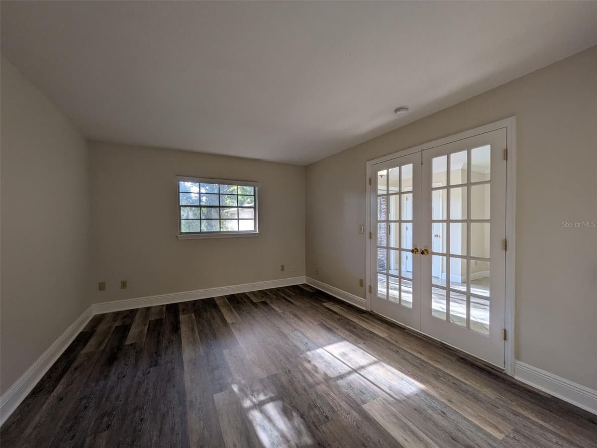 450 CHERRYWOOD GARDENS DR — photo 11 of 30