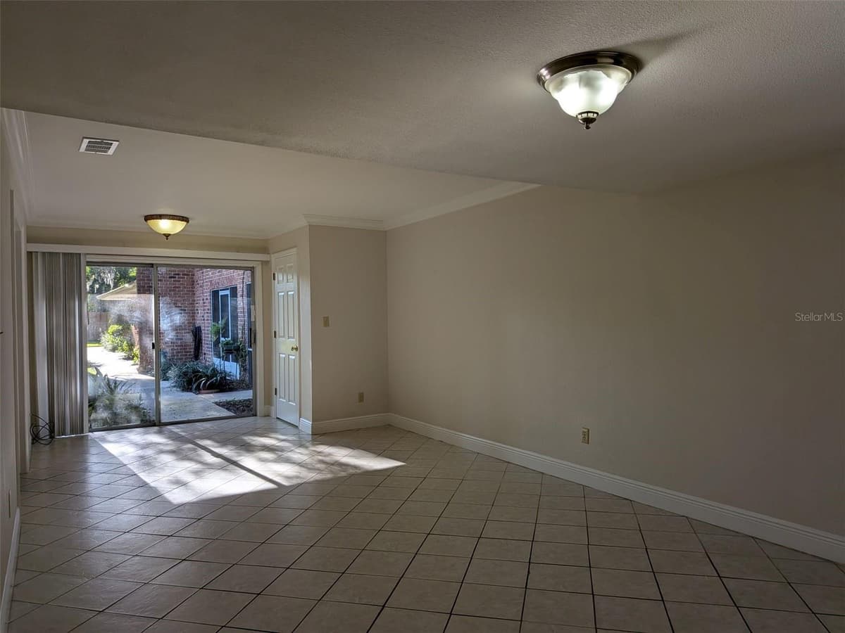 450 CHERRYWOOD GARDENS DR — photo 5 of 30