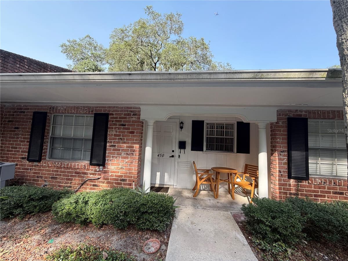 450 CHERRYWOOD GARDENS DR — photo 1 of 30