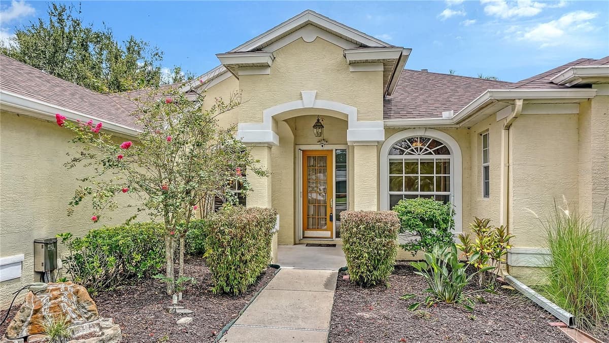 6521 SUNDEW COURT — photo 3 of 56
