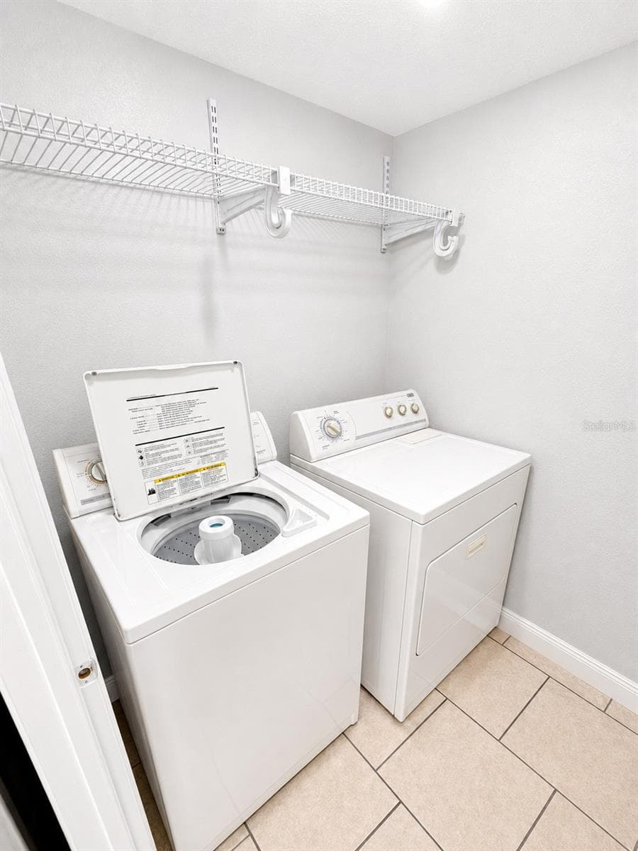 4001 WOODFERN DRIVE — photo 8 of 17