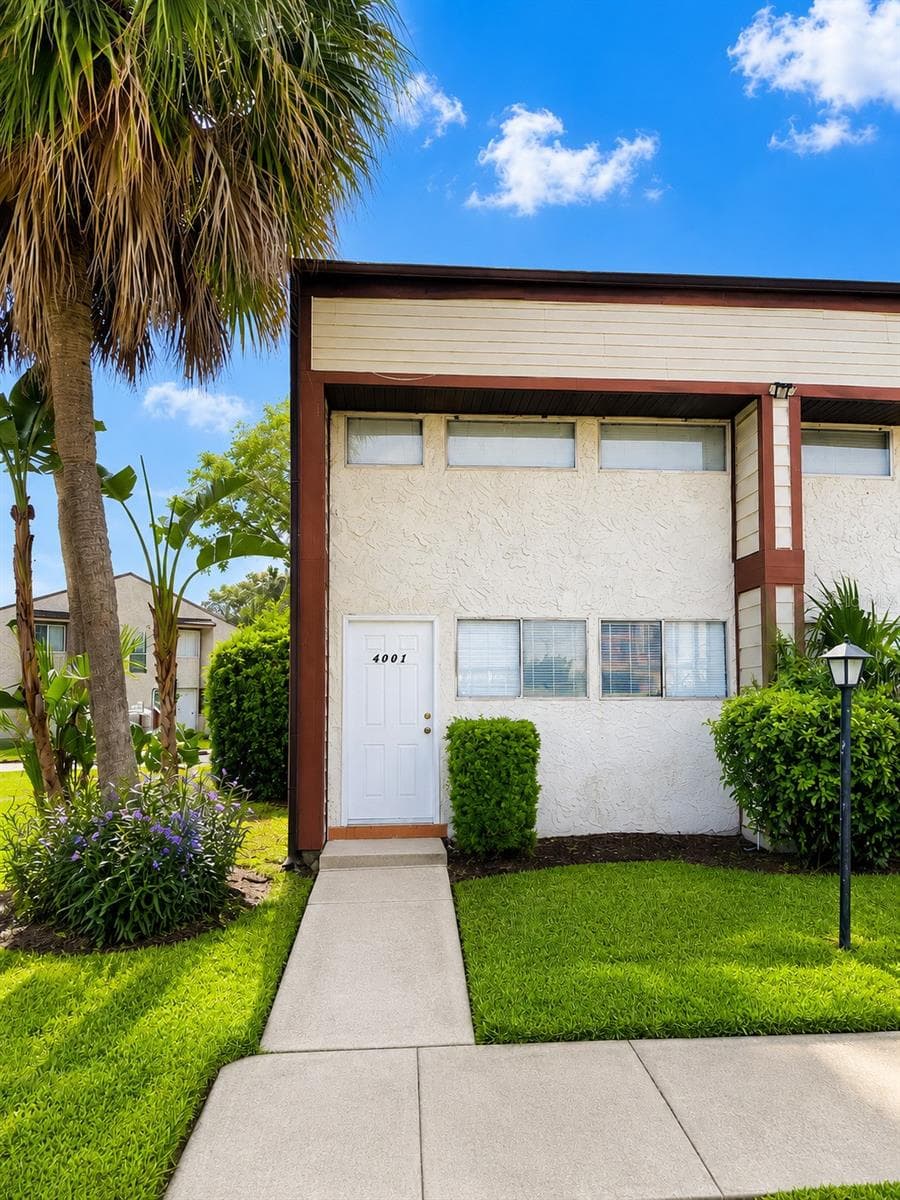 4001 WOODFERN DRIVE — photo 1 of 17