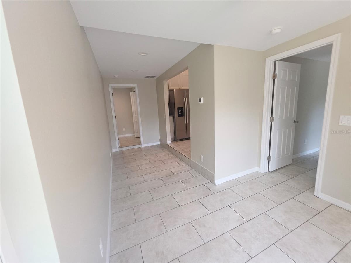 623 DEXTER DRIVE — photo 16 of 29