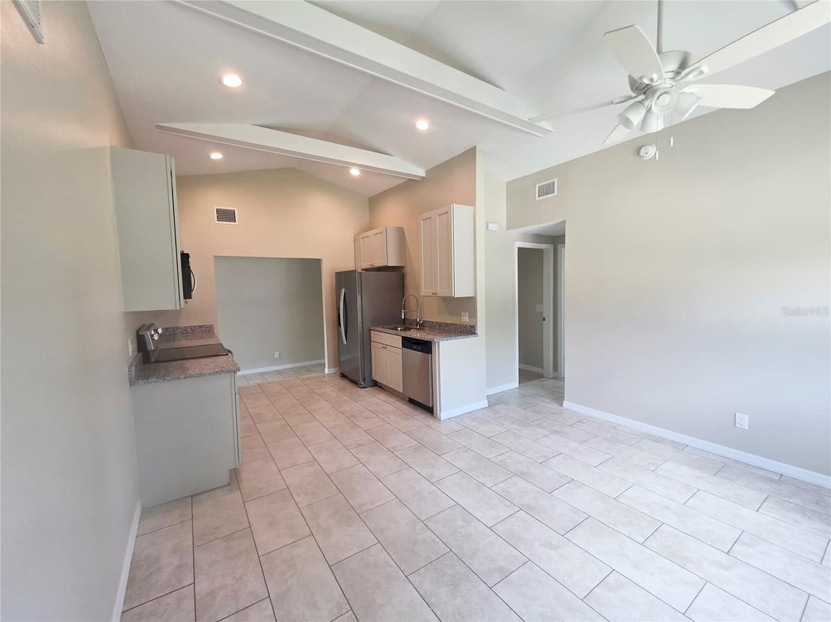 623 DEXTER DRIVE — photo 4 of 29
